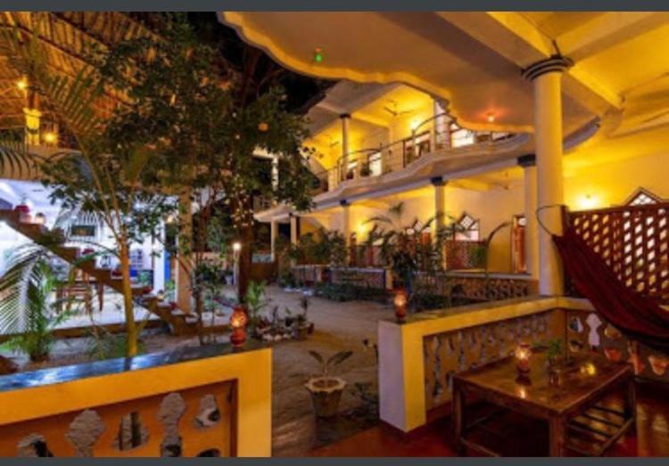 Sea Rock Beach Hotel Arugam Bay Bagian luar foto